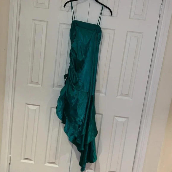 Vintage Blondie Nights Sexy  Hollywood Satin emerald green Runway dress - Picture 12 of 16